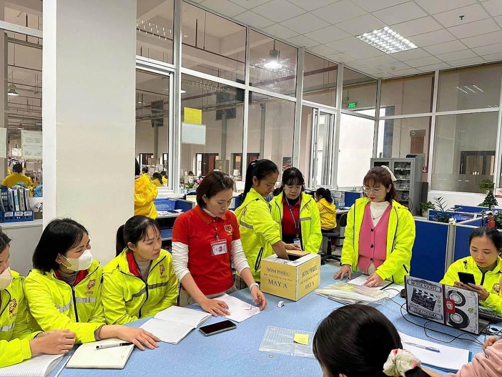 Xây dựng nơi làm việc không khói thuốc lá: Từ sáng kiến truyền thông đến chuẩn mực văn hóa công sở