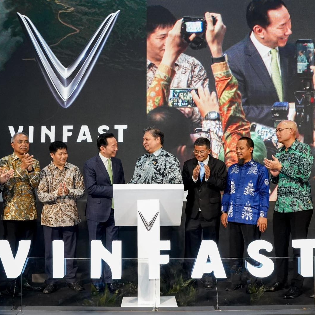 VinFast khánh thành nhà máy ô tô điện tại Indonesia, sản xuất VF 3 tay lái nghịch