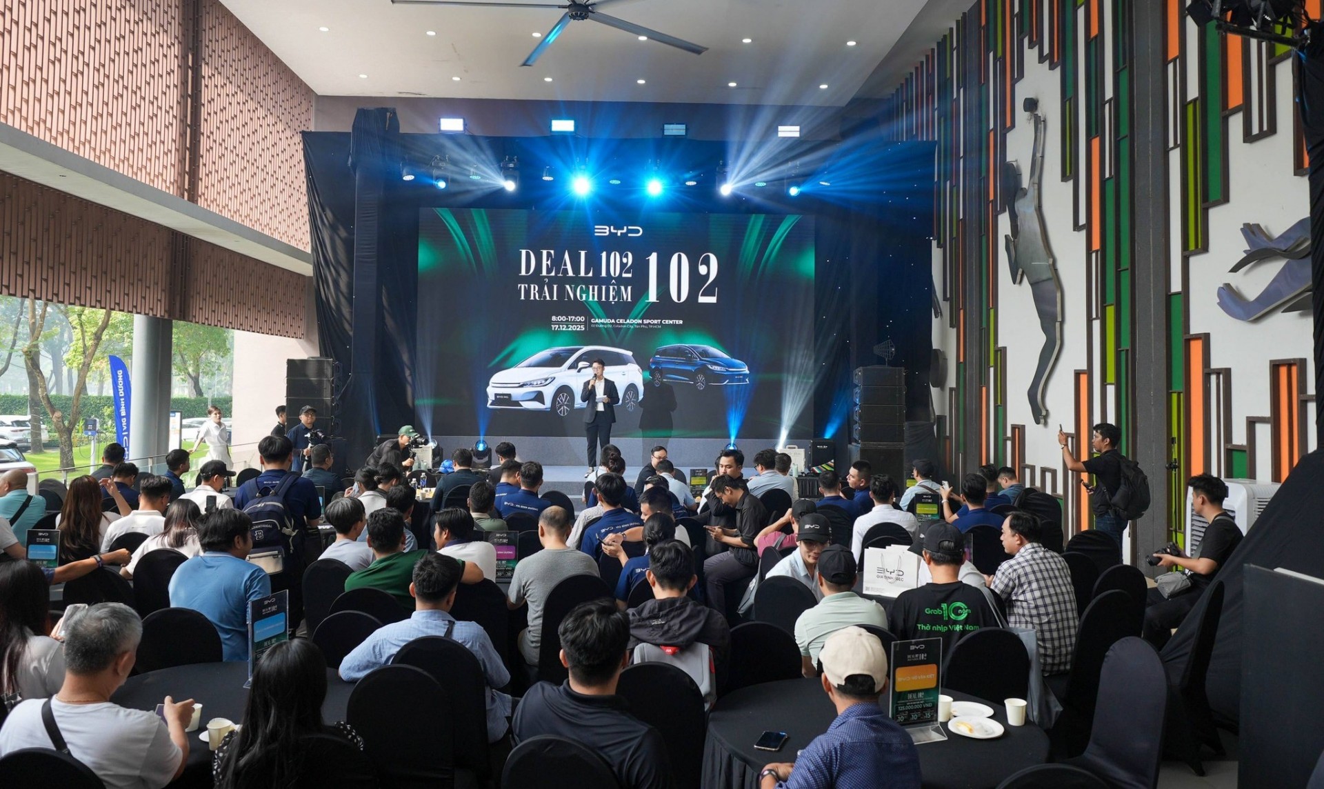 BYD và Grab triển khai mô hình hỗ trợ xe điện cho tài xế công nghệ