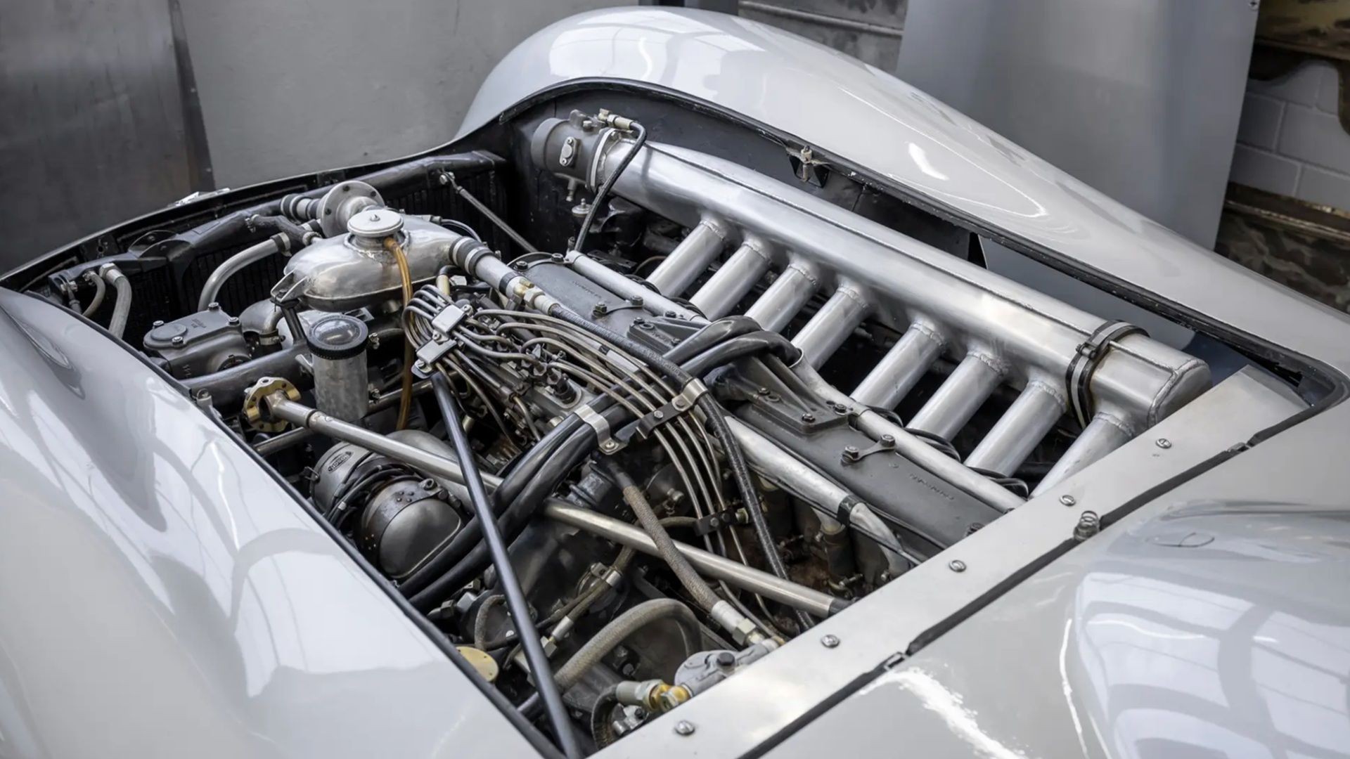 Khám phá chiếc Mercedes-Benz giá 1.500 tỷ đồng