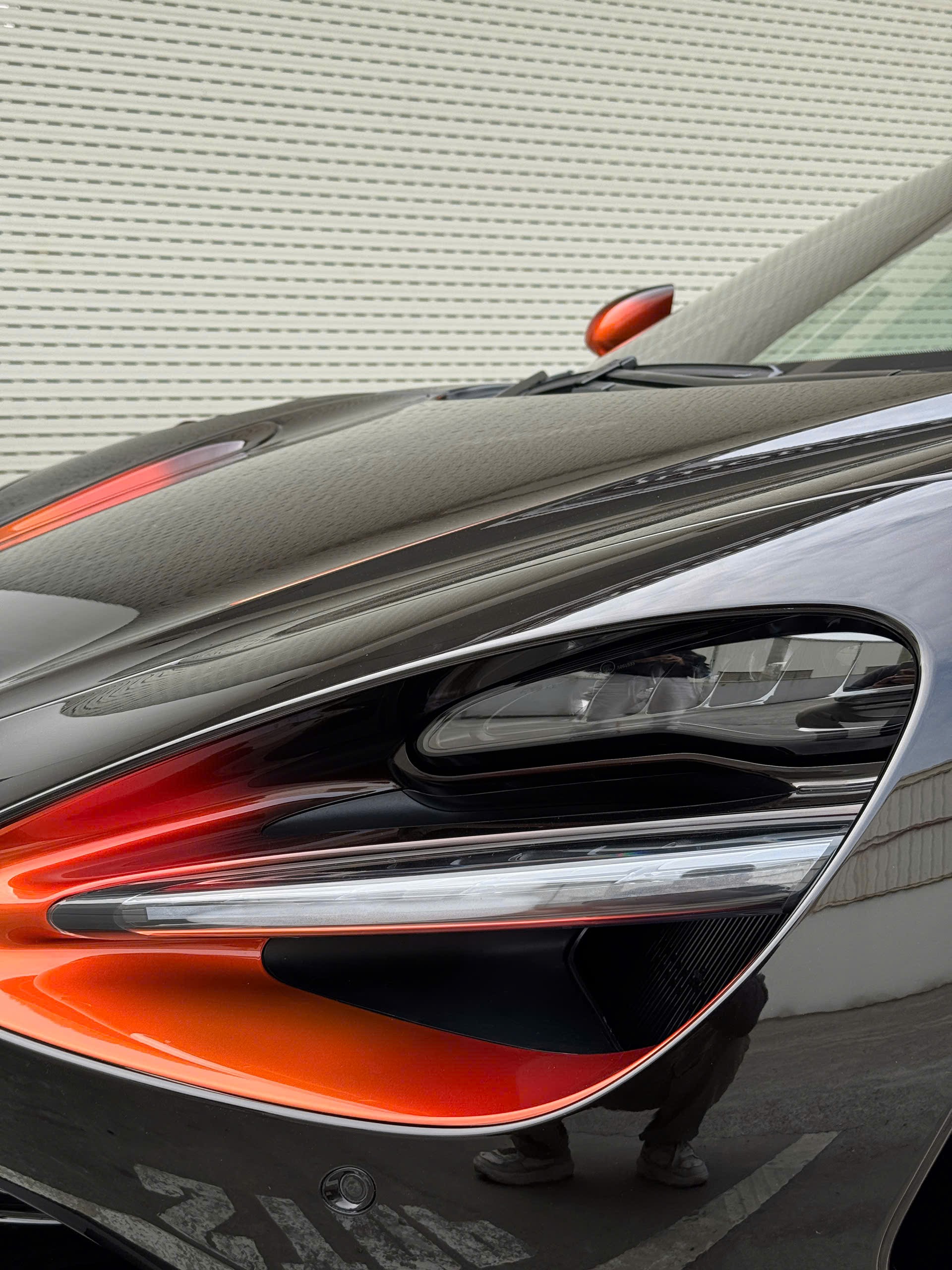 McLaren 750S Spider Orange Coriolis xuất hiện tại Hà Nội