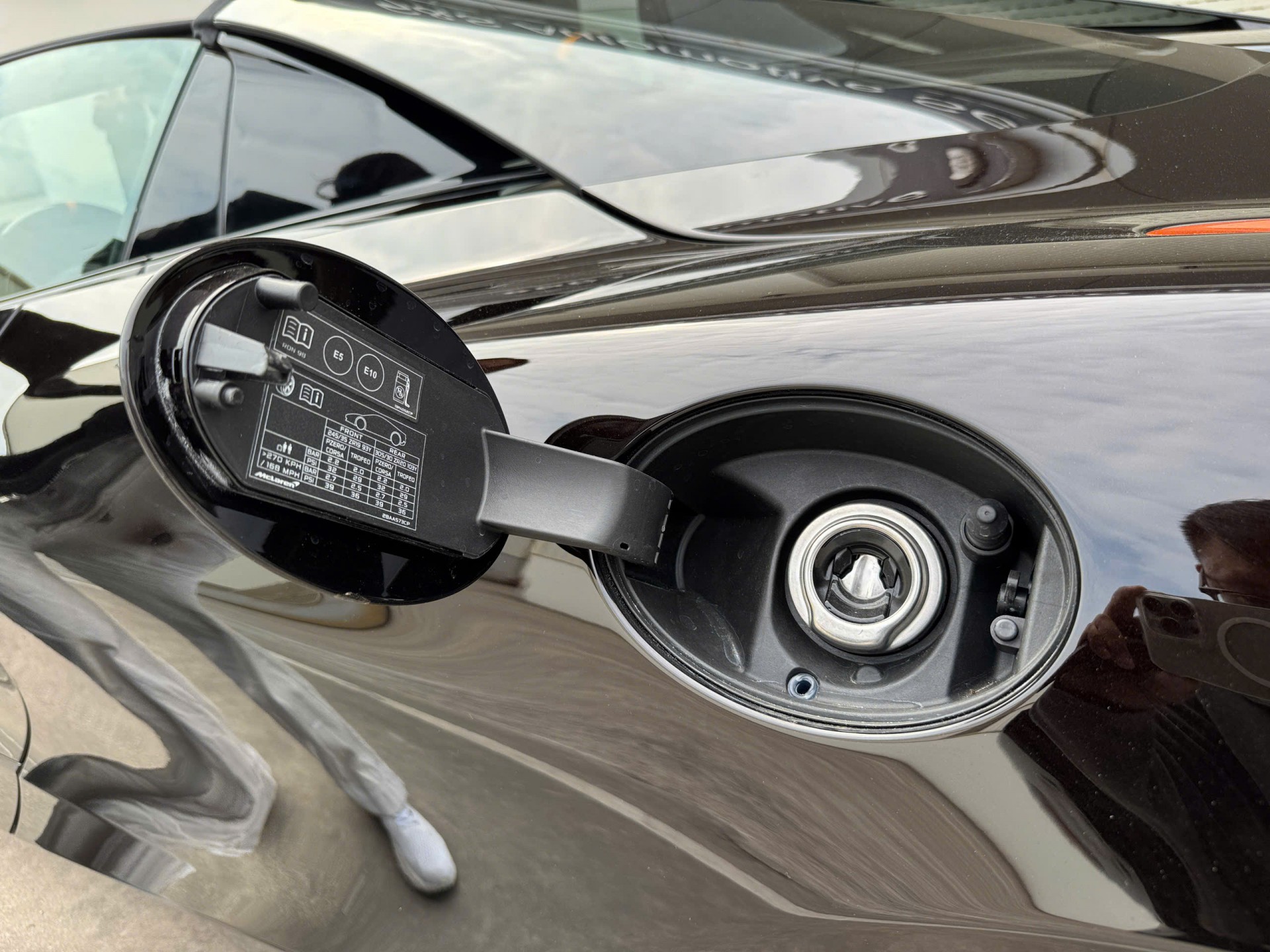 McLaren 750S Spider Orange Coriolis xuất hiện tại Hà Nội