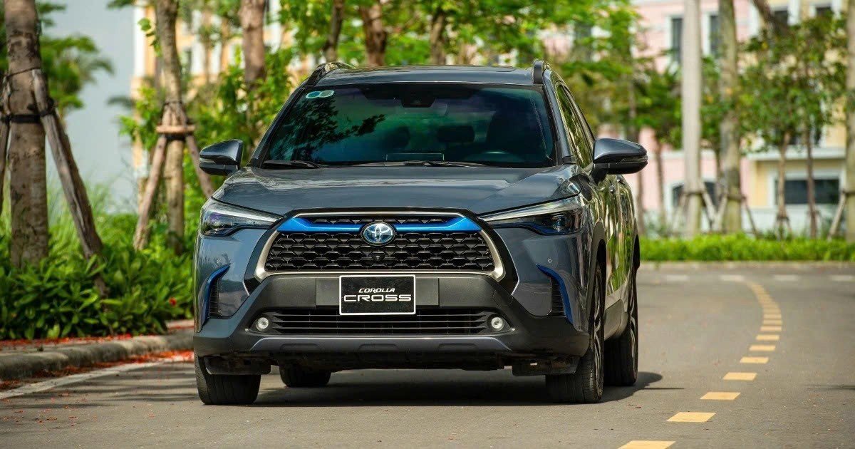 Xe hybrid bao lâu phải thay pin?