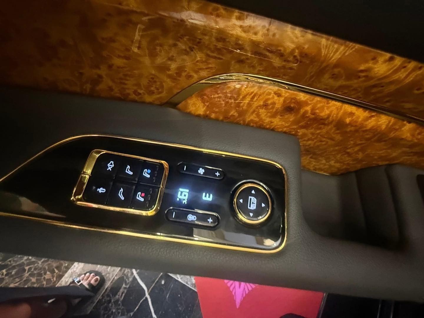 VinFast VF 9 bản đặc biệt lần đầu lộ ảnh nội thất