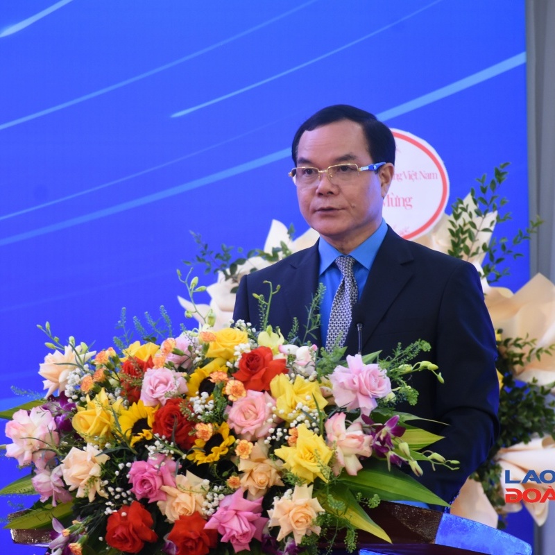 "Kiến trúc sư" xây dựng lực lượng sản xuất mới