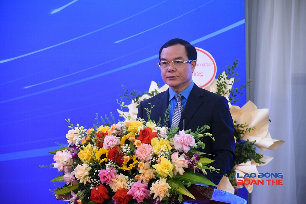 Đồng chí Nguyễn Đình Khang, Ủy viên Ban Chấp hành Trung ương Đảng, Phó Chủ tịch Ủy ban Trung ương Mặt trận Tổ quốc Việt Nam, Chủ tịch Tổng Liên đoàn Lao động Việt Nam. Ảnh: Nguyễn Việt