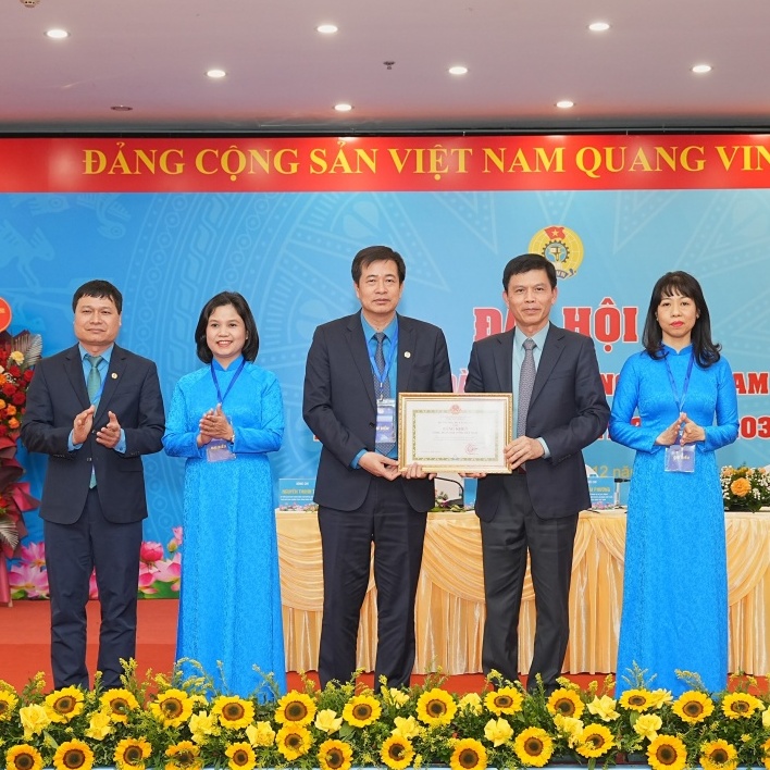 Công đoàn Xây dựng nhiệm kỳ mới: Đột phá vào tiền lương và số hóa