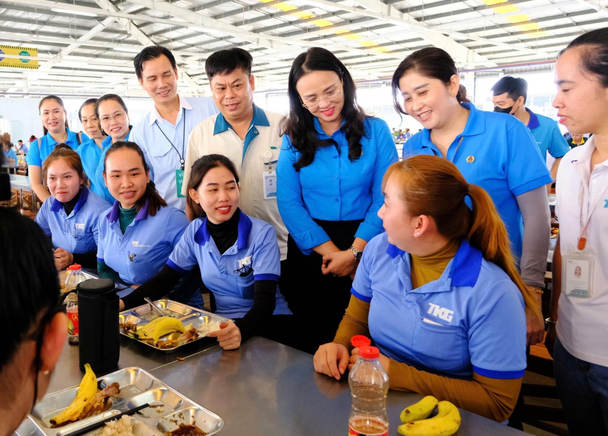 Từ hiệu quả nhiệm kỳ, Công đoàn Cần Thơ bước vào giai đoạn phát triển mới