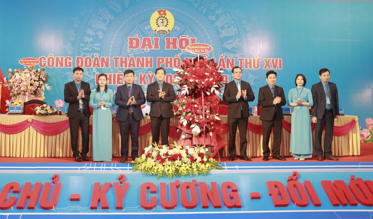 Đồng chí Lê Minh Nhân tái đắc cử Chủ tịch Liên đoàn Lao động thành phố Huế