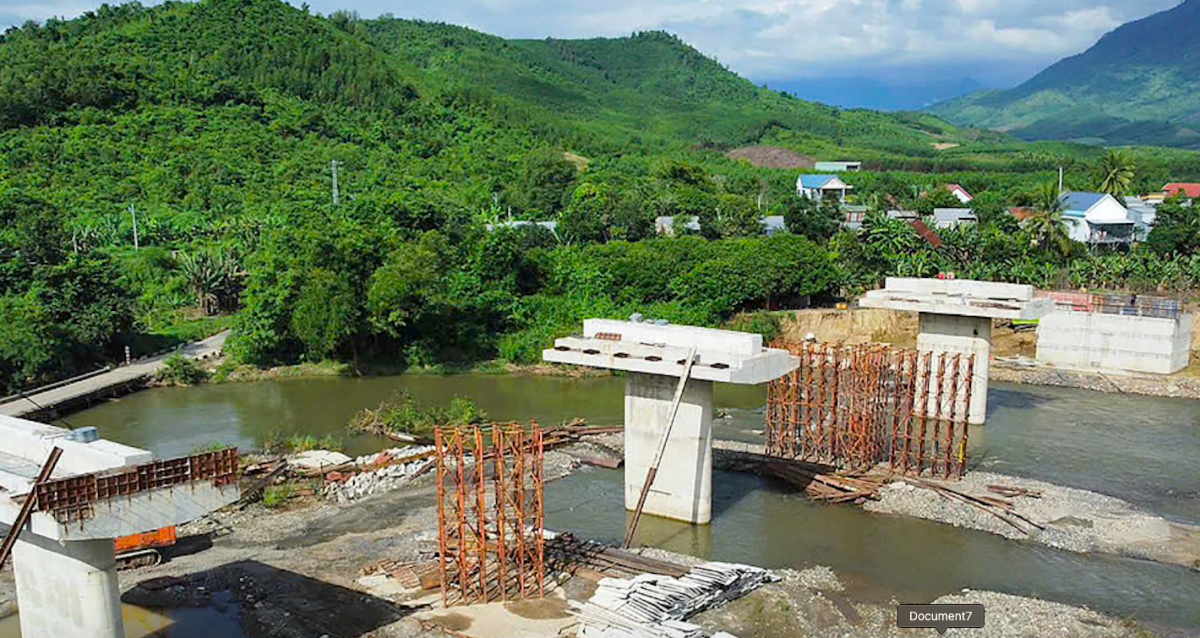 Khánh Hoà tập trung đầu tư hạ tầng giao thông các xã miền núi