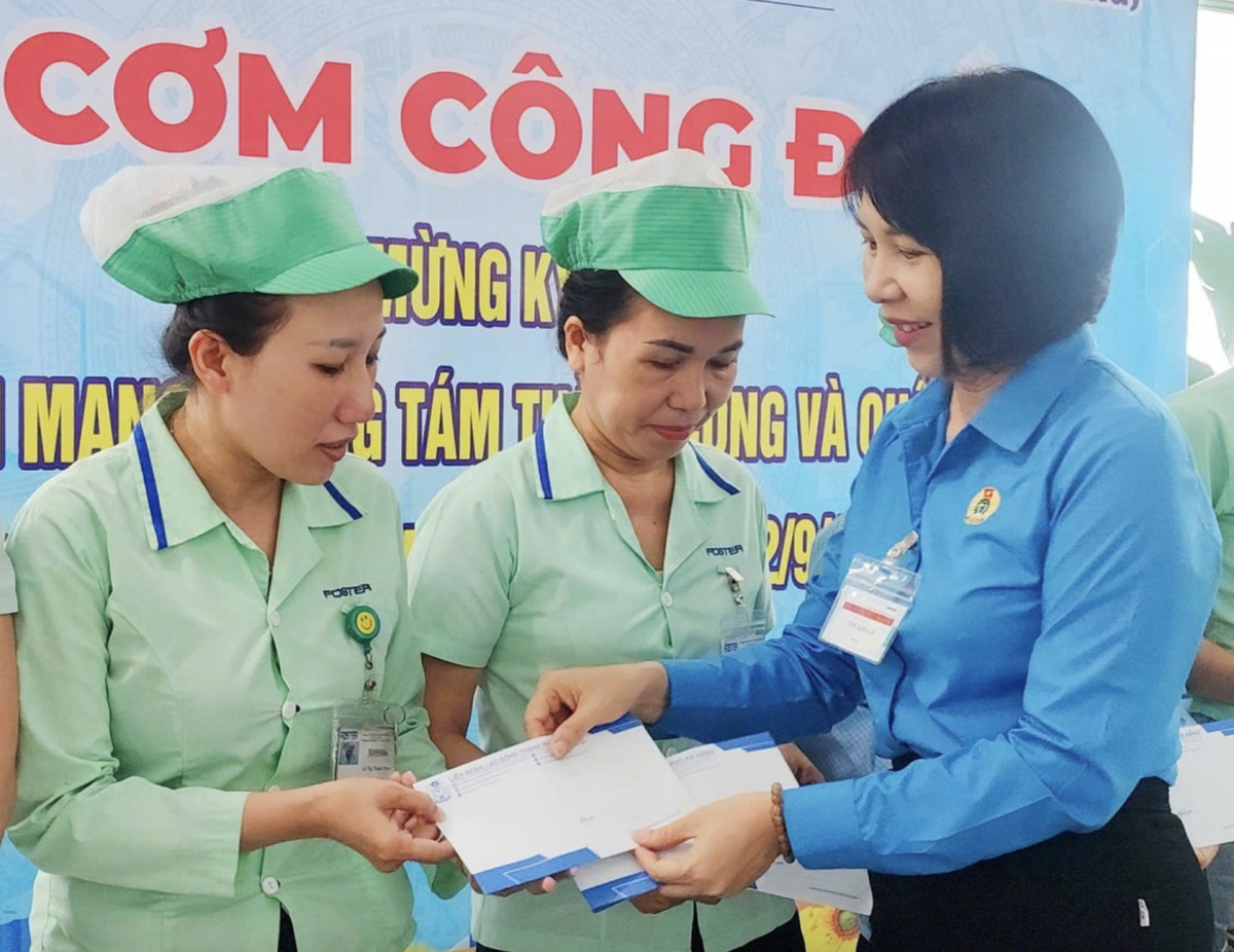 Công đoàn Đà Nẵng lo Tết hàng chục tỷ đồng cho đoàn viên để mở đầu khí thế năm 2026