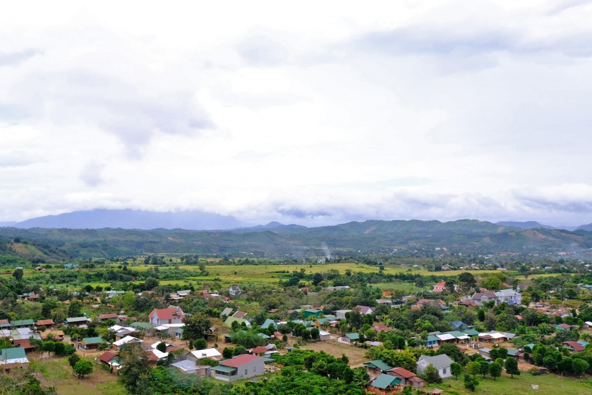 Mạch ngầm cao nguyên – Bài 3: Gác lại nỗi niềm riêng, chung sức cùng buôn làng