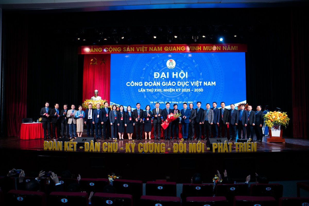 Công đoàn Giáo dục Việt Nam: Đổi mới, đột phá, đồng hành cùng đội ngũ nhà giáo Công đoàn Giáo dục Việt Nam: Đổi mới, đột phá, đồng hành cùng đội ngũ nhà giáo
