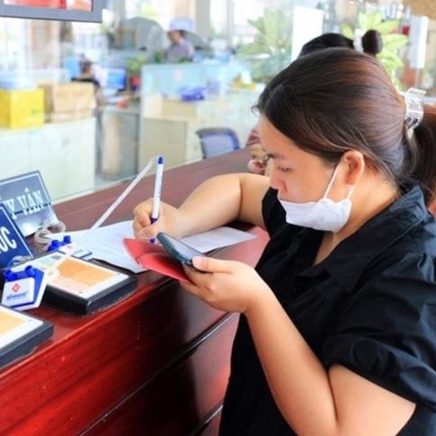 Các khoản thu nhập từ tiền lương tiền công được miễn thuế thu nhập cá nhân