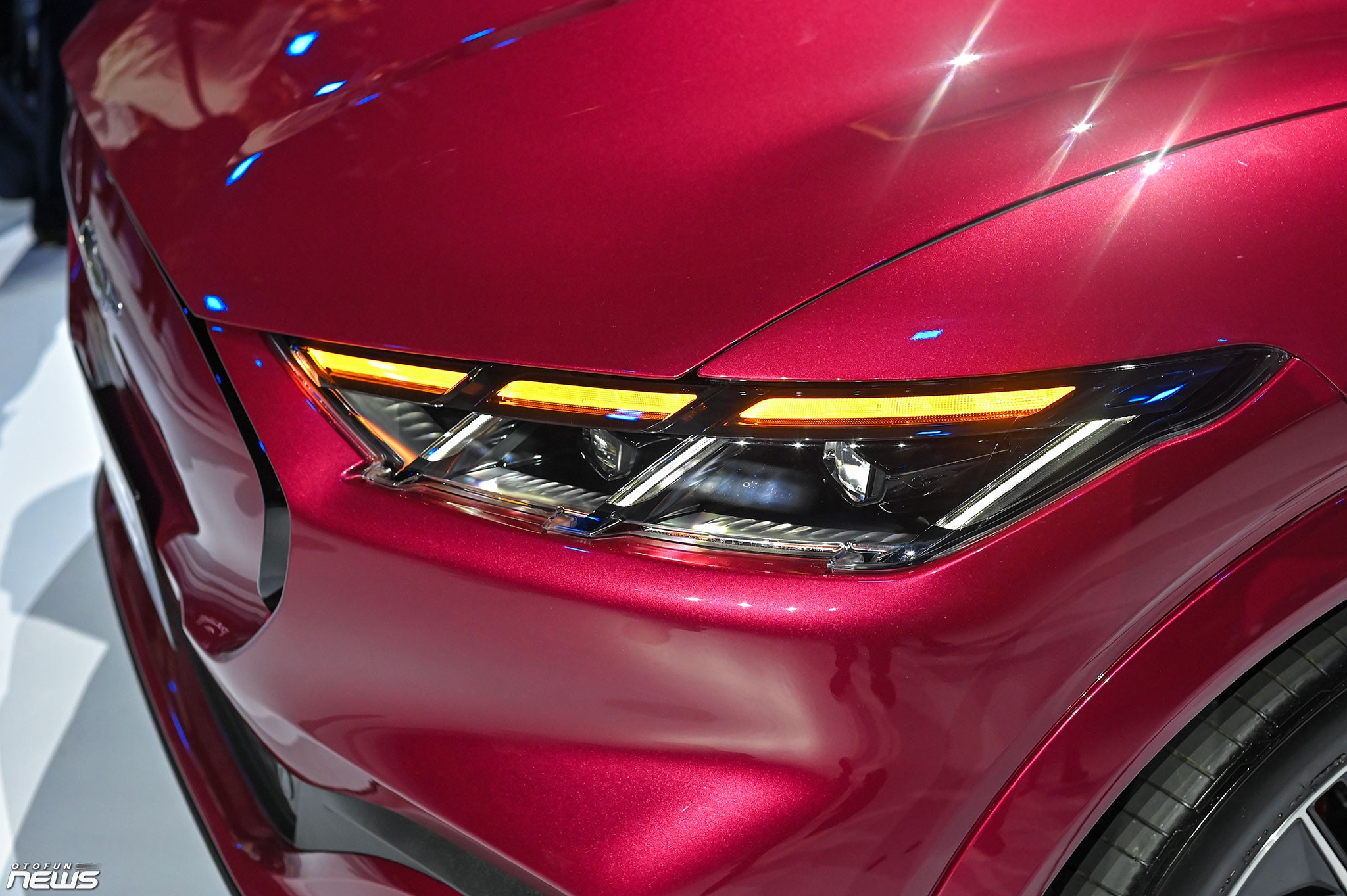 Ford Mustang Mach-E: Di sản của dòng xe cơ bắp Mỹ trong một mẫu xe SUV điện Ford Mustang Mach-E: Di sản của dòng xe cơ bắp Mỹ trong một mẫu xe SUV điện