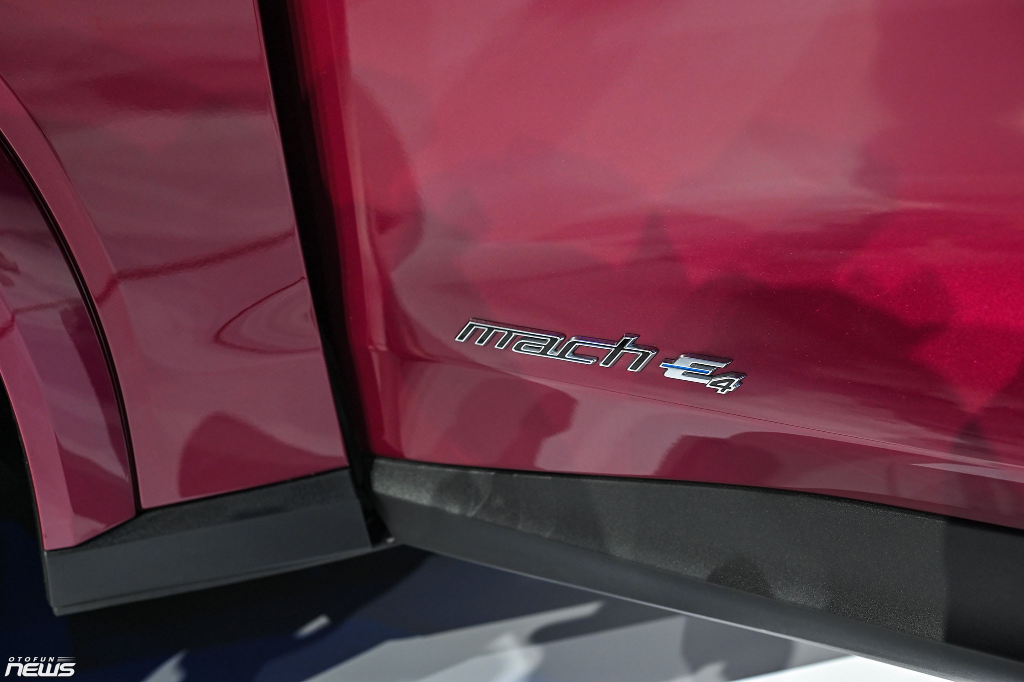 Ford Mustang Mach-E: Di sản của dòng xe cơ bắp Mỹ trong một mẫu xe SUV điện Ford Mustang Mach-E: Di sản của dòng xe cơ bắp Mỹ trong một mẫu xe SUV điện