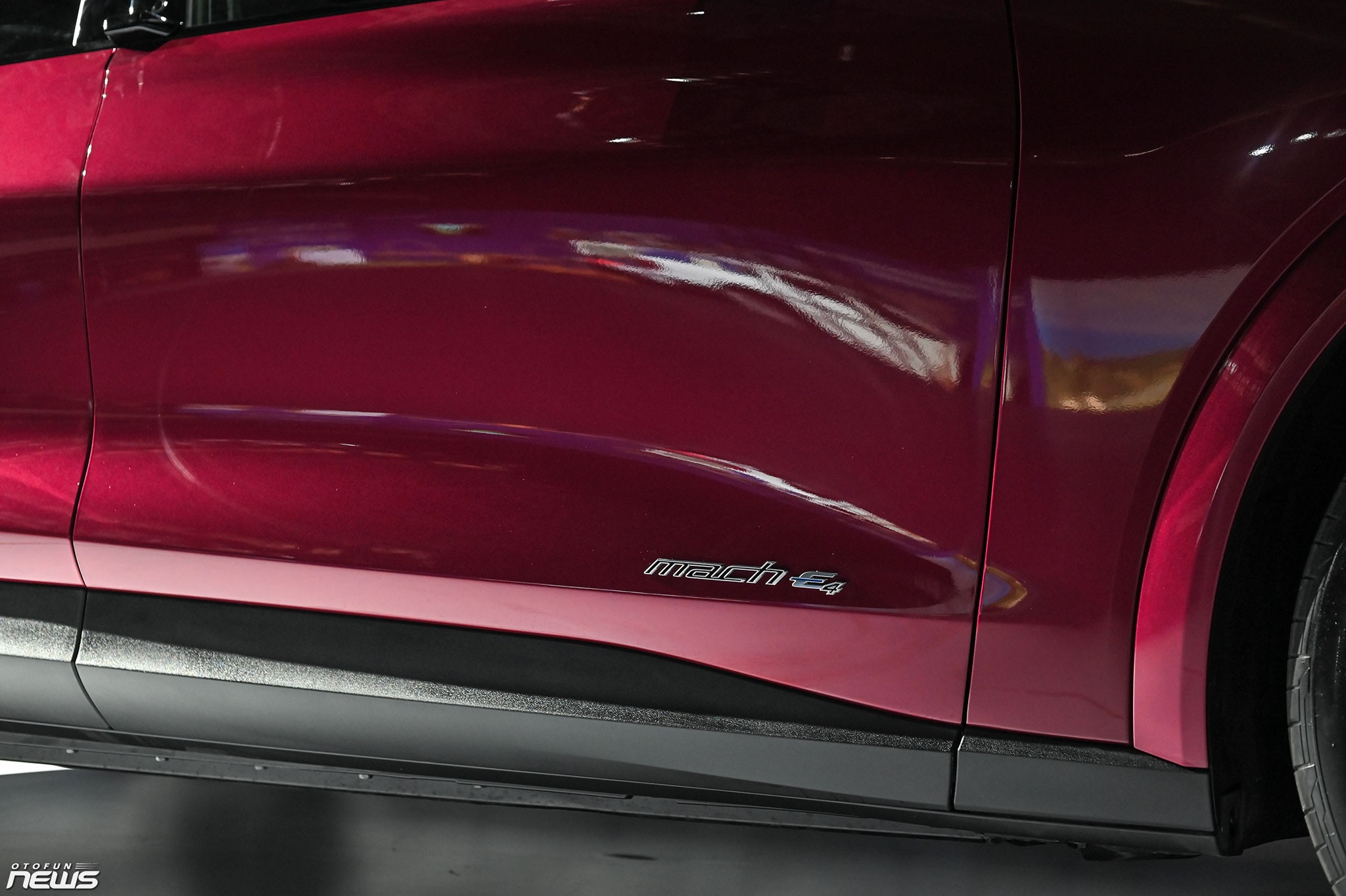 Ford Mustang Mach-E: Di sản của dòng xe cơ bắp Mỹ trong một mẫu xe SUV điện Ford Mustang Mach-E: Di sản của dòng xe cơ bắp Mỹ trong một mẫu xe SUV điện