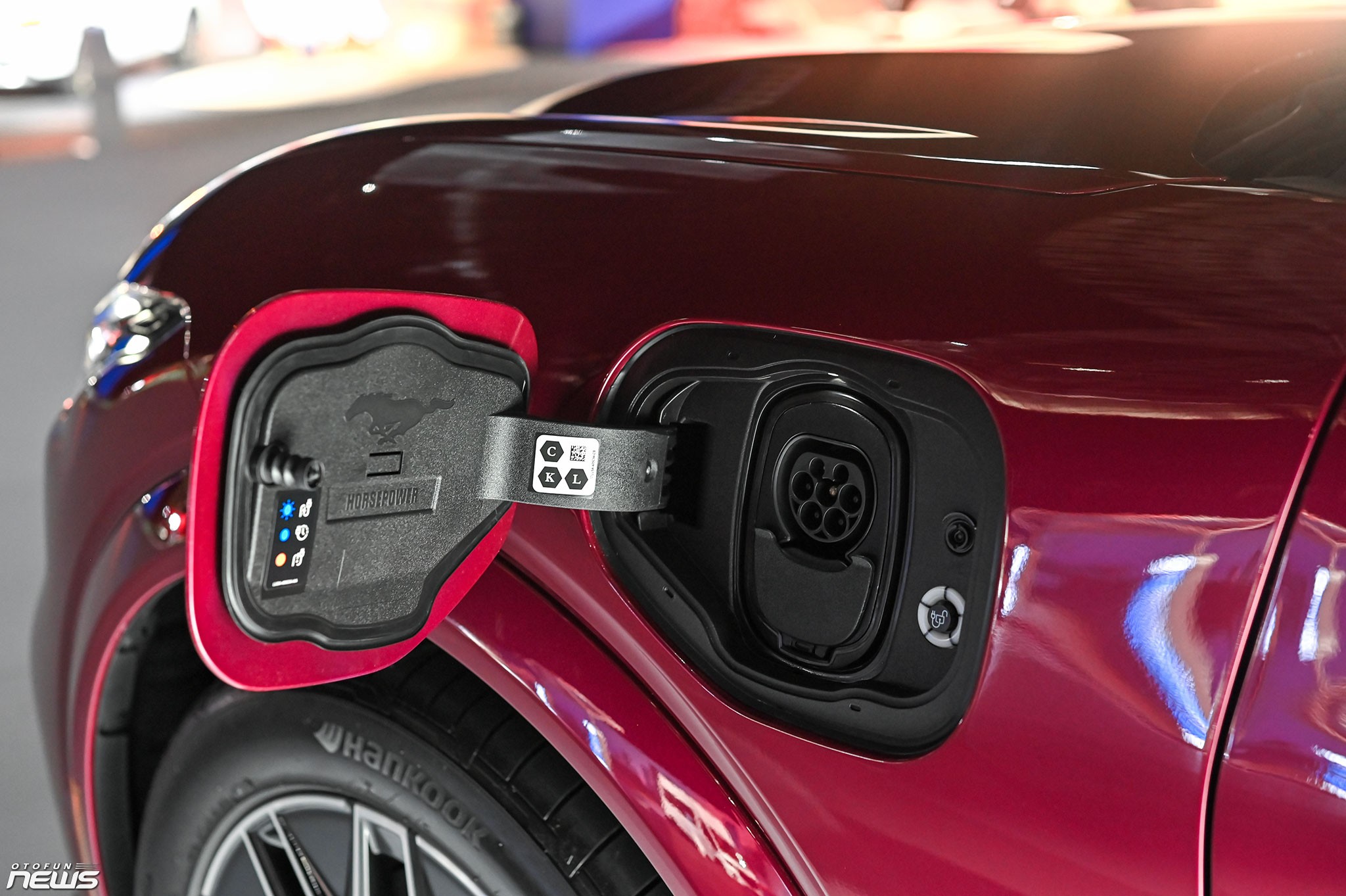 Ford Mustang Mach-E: Di sản của dòng xe cơ bắp Mỹ trong một mẫu xe SUV điện Ford Mustang Mach-E: Di sản của dòng xe cơ bắp Mỹ trong một mẫu xe SUV điện