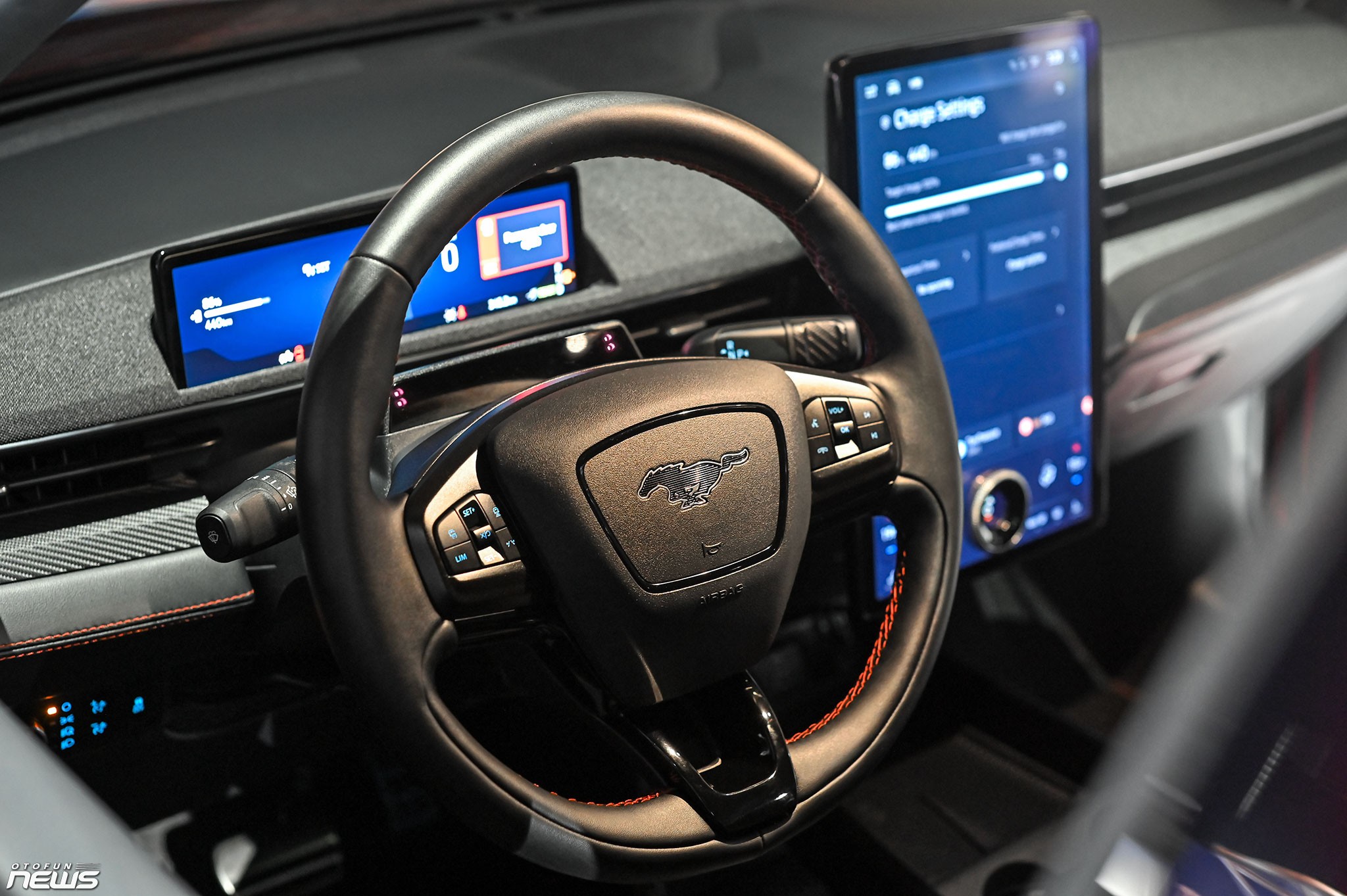 Ford Mustang Mach-E: Di sản của dòng xe cơ bắp Mỹ trong một mẫu xe SUV điện Ford Mustang Mach-E: Di sản của dòng xe cơ bắp Mỹ trong một mẫu xe SUV điện