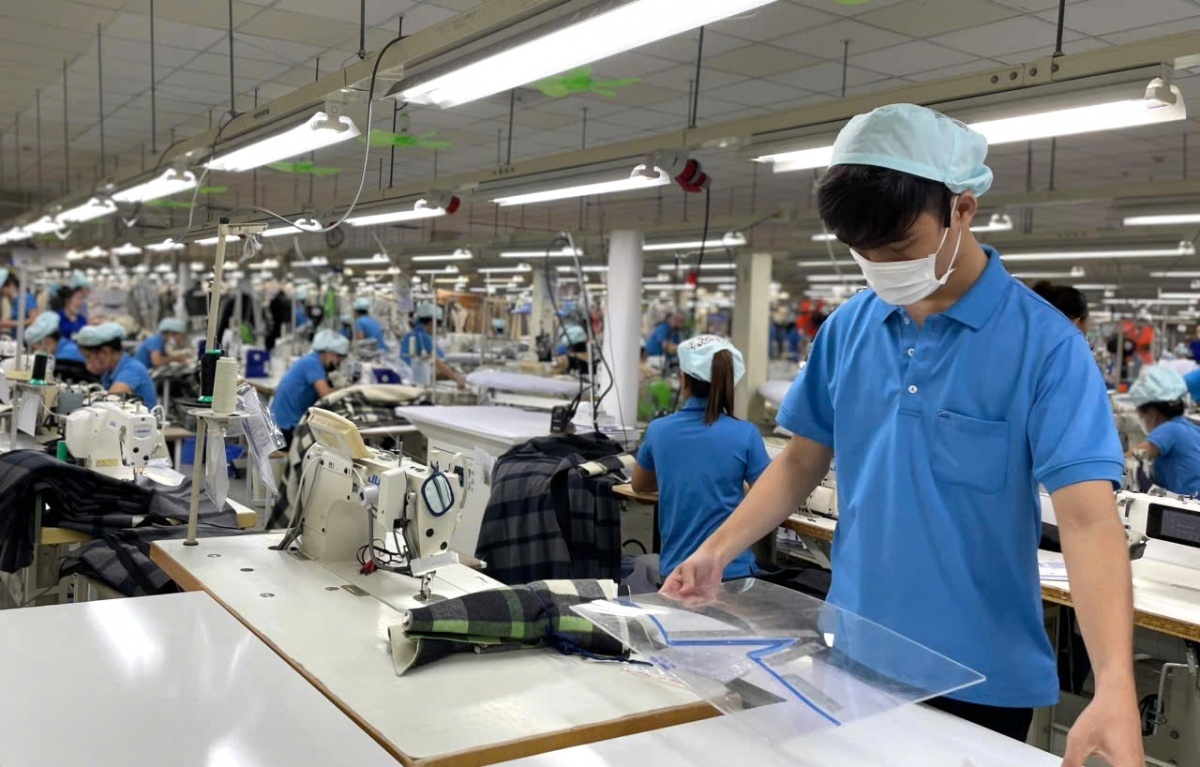 Doanh nghiệp chủ động tăng lương để giữ chân người lao động