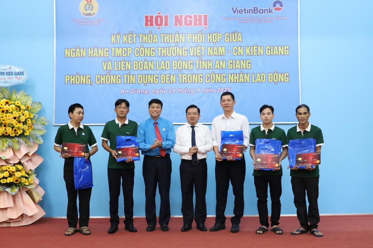 Gửi trọn niềm tin từ đời sống lao động An Giang trước thềm Đại hội Đảng toàn quốc