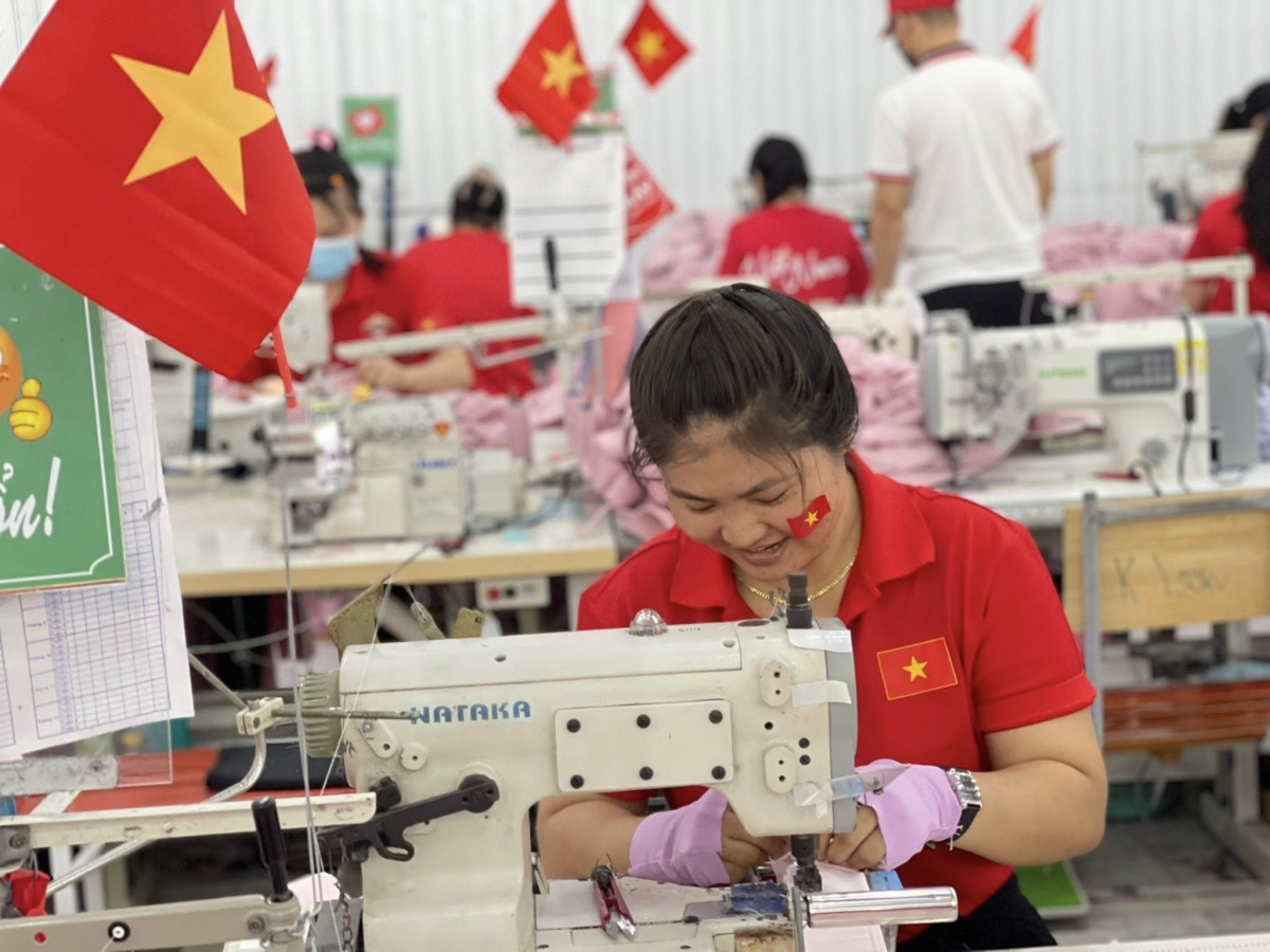 Công nhân lao động ở Lâm Đồng tin tưởng và kỳ vọng vào Đại hội XIV của Đảng