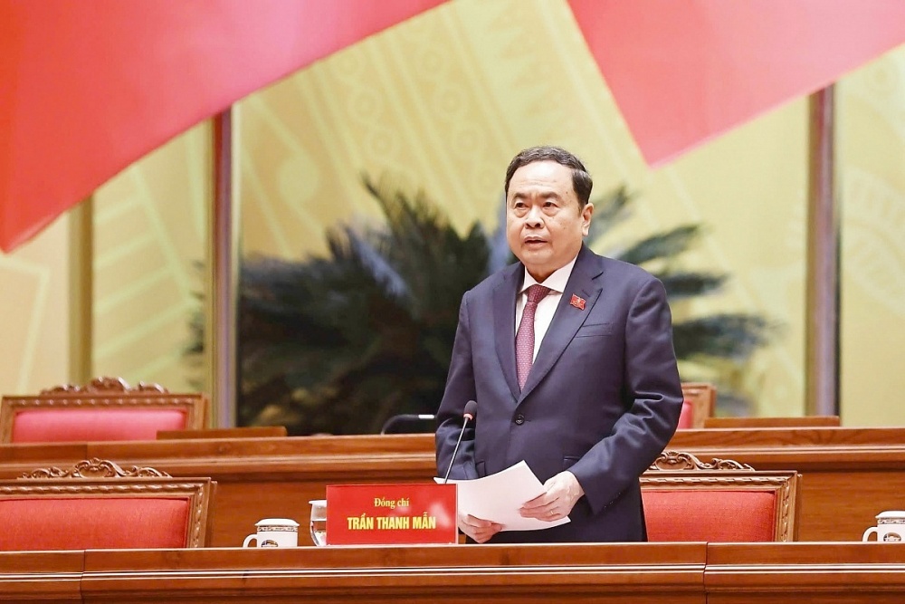 Ủy viên Bộ Chính trị, Chủ tịch Quốc hội Trần Thanh Mẫn điều hành phiên họp.  Ảnh: Trung tâm Báo chí Đại hội XIV