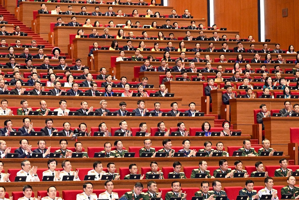 Tâm điểm Việt Nam và niềm tin từ bè bạn quốc tế