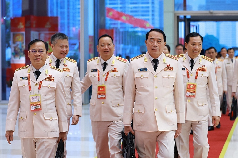 Các đại biểu đến dự ngày làm việc thứ tư Đại hội XIV của Đảng, sáng 22.1. Ảnh: TTXVN