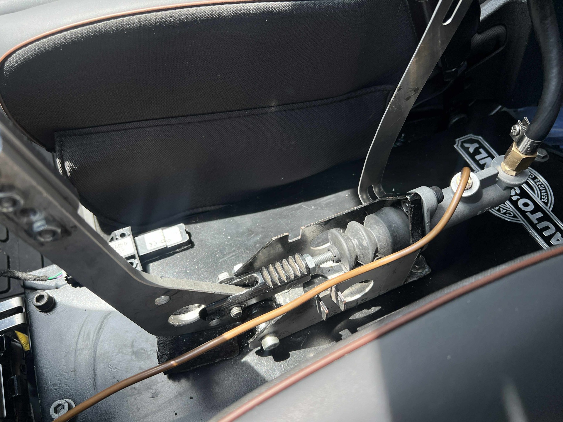 Chi tiết nâng cấp trên xe đua của ứng viên vô địch giải gymkhana quốc gia PVOIL VGC 2025 tại Thanh Hoá