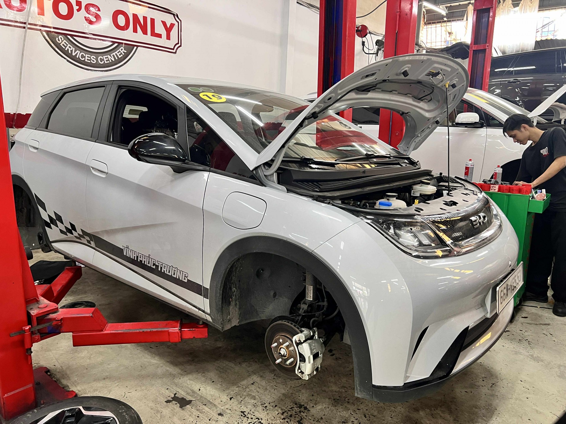 Chi tiết nâng cấp trên xe đua của ứng viên vô địch giải gymkhana quốc gia PVOIL VGC 2025 tại Thanh Hoá