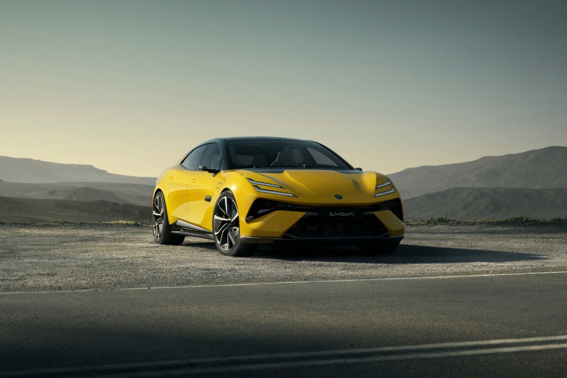 Xe thể thao Lotus ra mắt thị trường Việt Nam đầu năm 2026