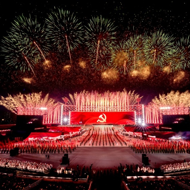 Từ DIFF Đà Nẵng tới đại nhạc hội pháo hoa Hà Nội: Dấu ấn khẳng định vị thế “ông lớn pháo hoa” Sun Group