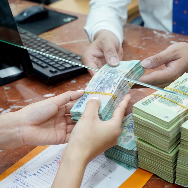 Nhận thưởng Tết bao nhiêu mới phải đóng thuế thu nhập cá nhân?