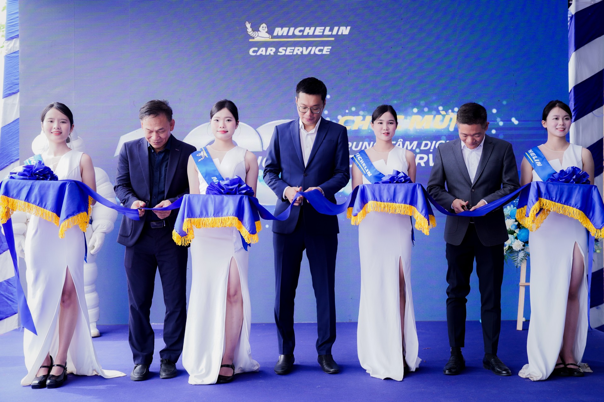 Michelin cán mốc 100 trung tâm dịch vụ tại Việt Nam Michelin cán mốc 100 trung tâm dịch vụ tại Việt Nam