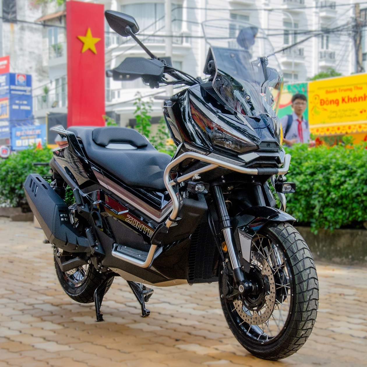 Cận cảnh Zontes 368G, xe tay ga Trung Quốc giá 138 triệu đồng