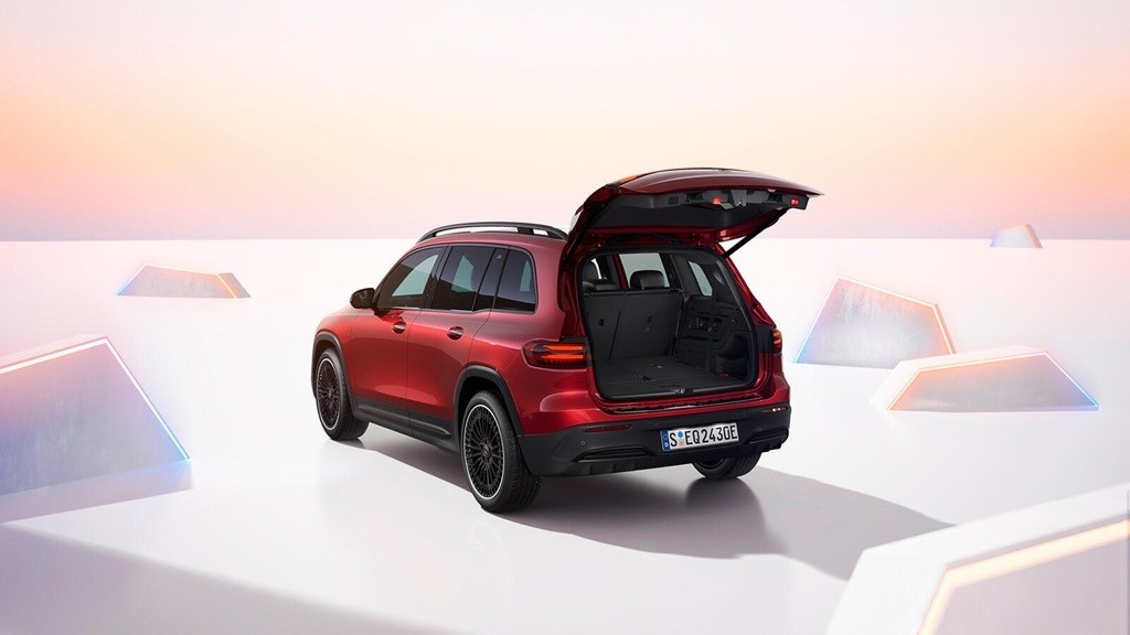 Mercedes-Benz EQB 250+ Fa ra mắt, SUV điện hạng sang giá 2,309 tỷ đồng