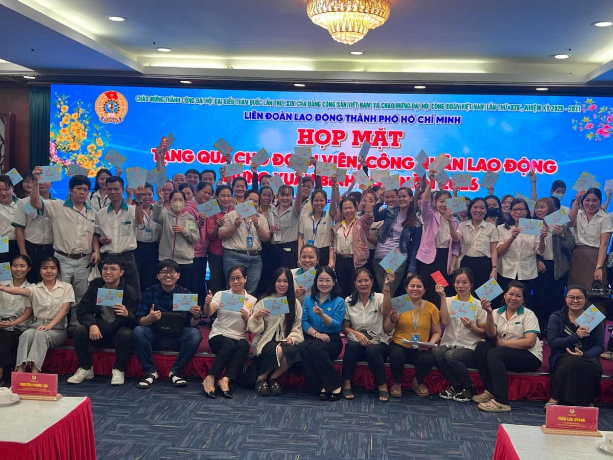 Công đoàn TP HCM chăm lo Tết: Điểm tựa bền bỉ cho công nhân lao động Công đoàn TP HCM chăm lo Tết: Điểm tựa bền bỉ cho công nhân lao động
