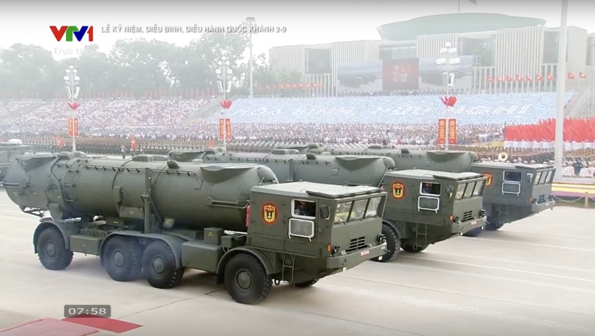 Ngắm và xem thông tin về dàn khí tài, xe đặc chủng của Quân đội nhân dân Việt Nam trong diễu binh Ngắm và xem thông tin về dàn khí tài, xe đặc chủng của Quân đội nhân dân Việt Nam trong diễu binh