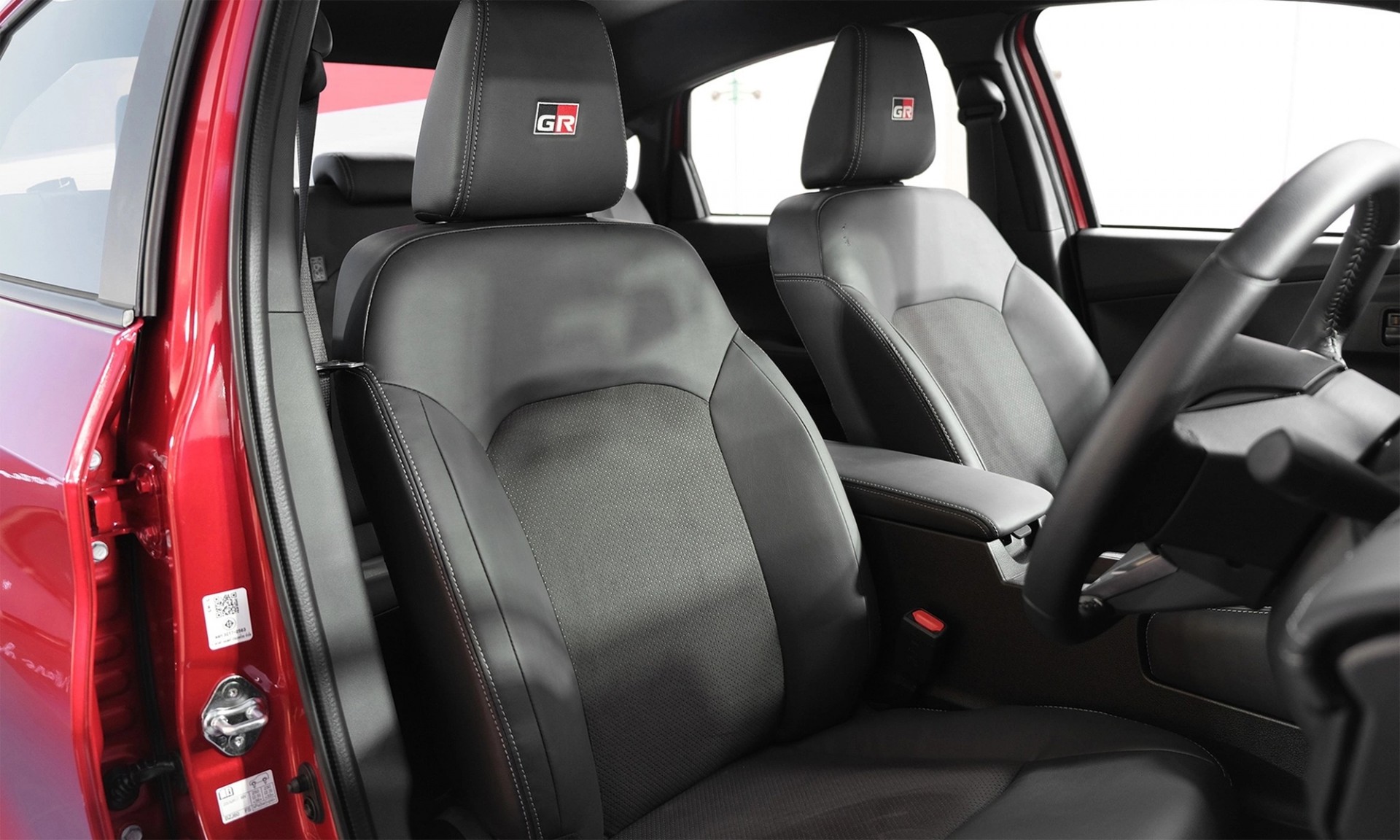 Toyota Yaris ATIV hybrid 2025 ra mắt tại Thái Lan, tiêu hao chỉ 3,4L/100km Toyota Yaris ATIV hybrid 2025 ra mắt tại Thái Lan, tiêu hao chỉ 3,4L/100km