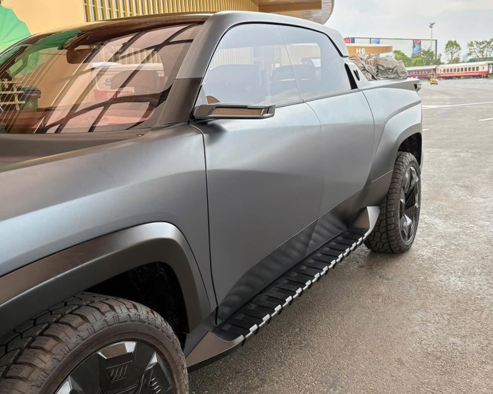 VinFast VF Wild màu mới bất ngờ xuất hiện tại Hà Nội