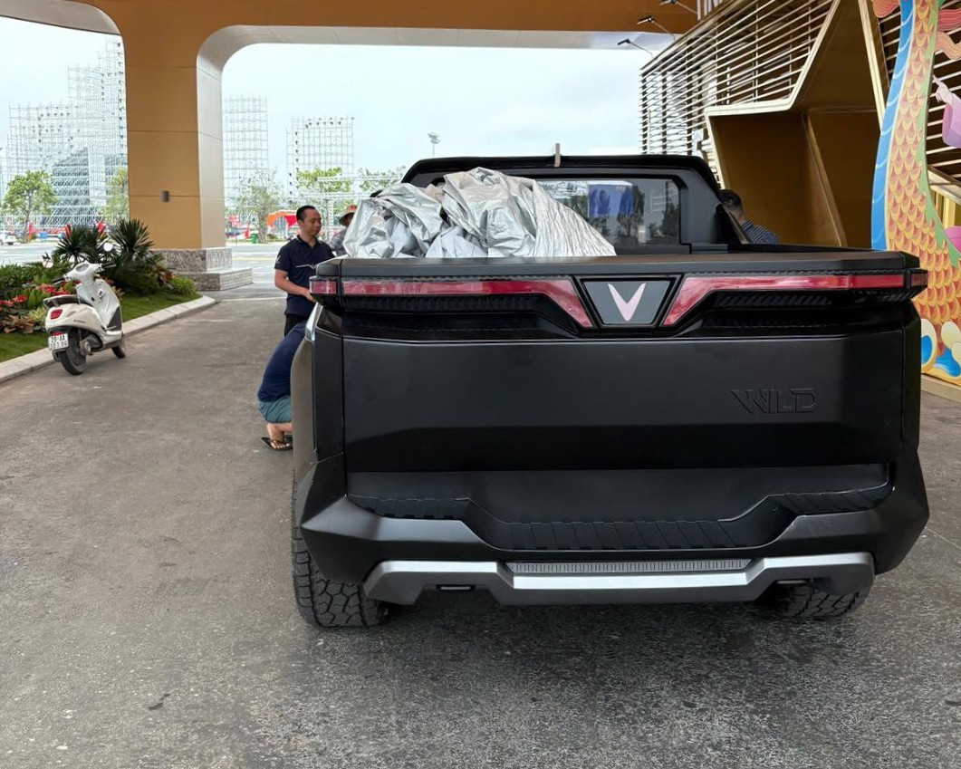 VinFast VF Wild màu mới bất ngờ xuất hiện tại Hà Nội