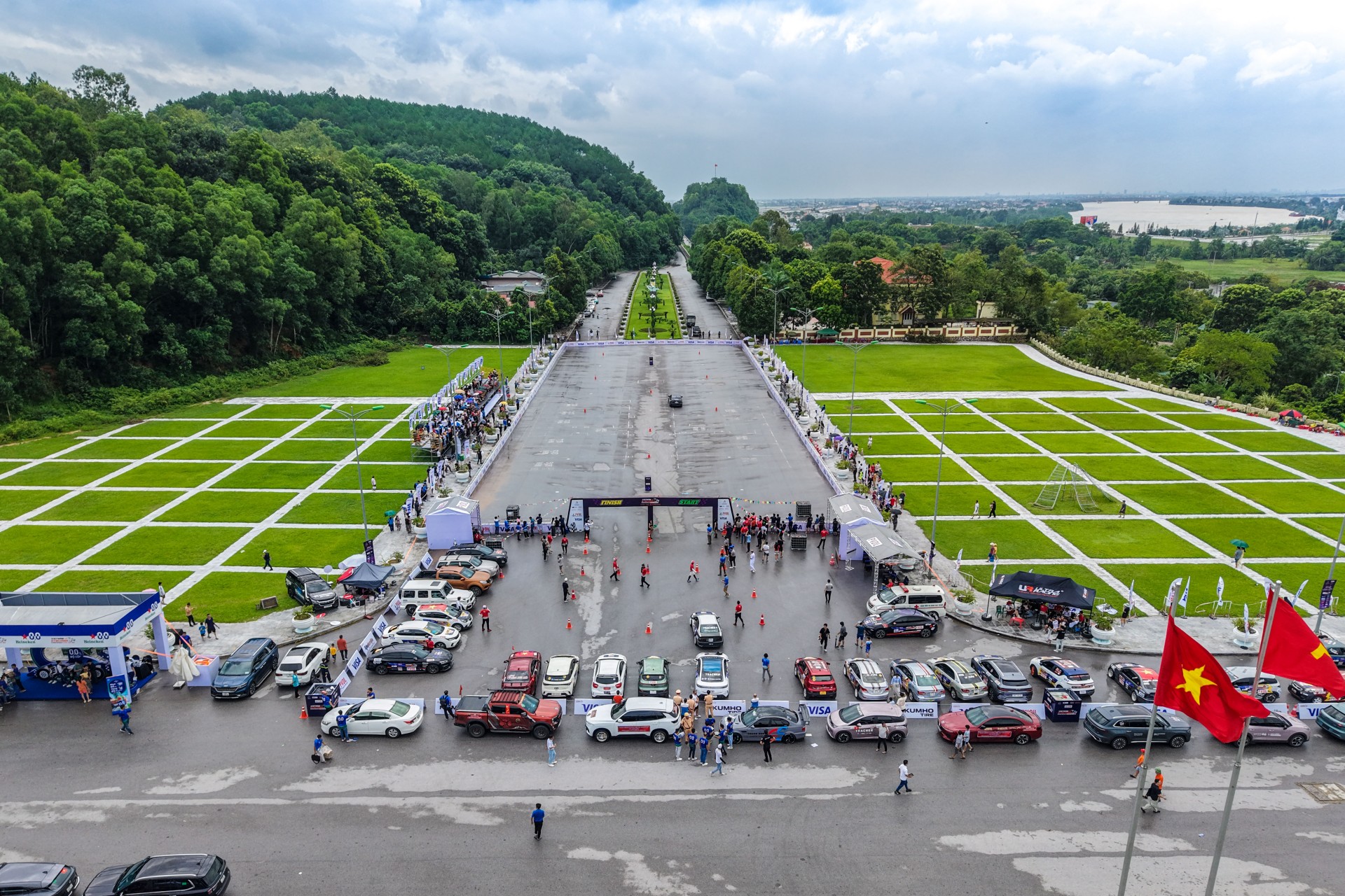 Khán giả Thanh Hoá phấn khích khi lần đầu chung kết PVOIL VGC được tổ chức tại quê nhà