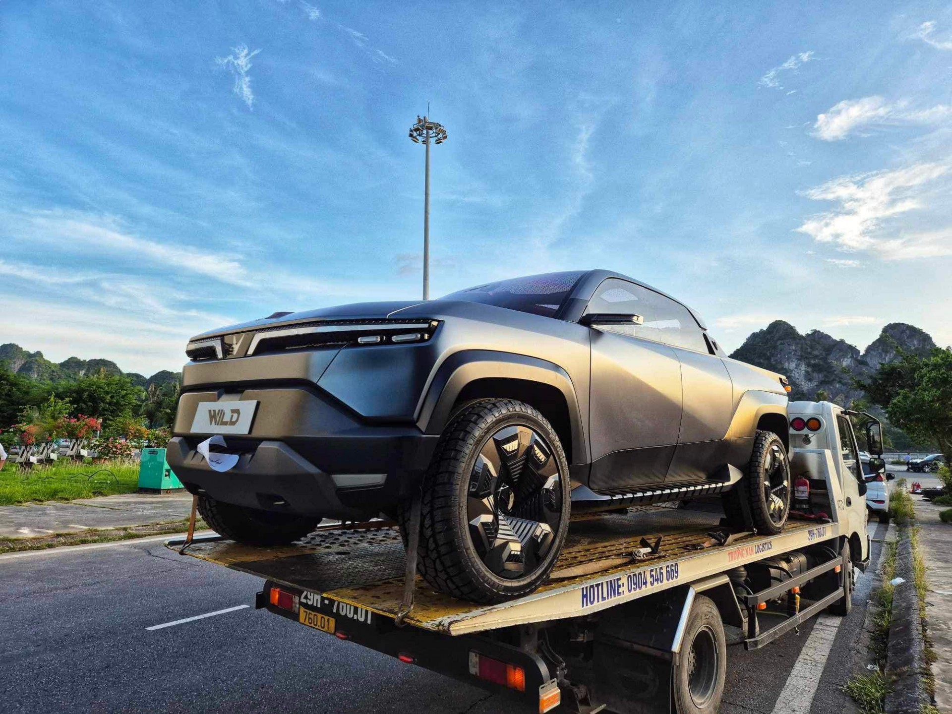 VinFast VF Wild màu mới bất ngờ xuất hiện tại Hà Nội