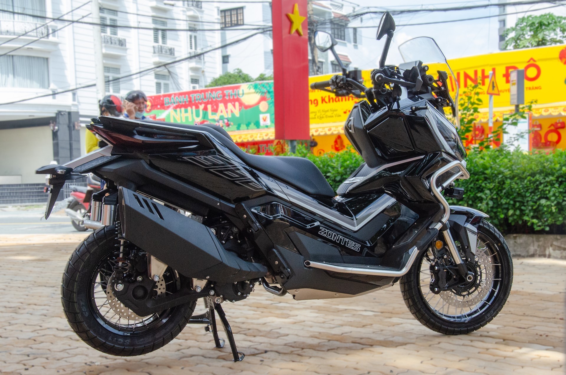 Cận cảnh Zontes 368G, xe tay ga Trung Quốc giá 138 triệu đồng Cận cảnh Zontes 368G, xe tay ga Trung Quốc giá 138 triệu đồng