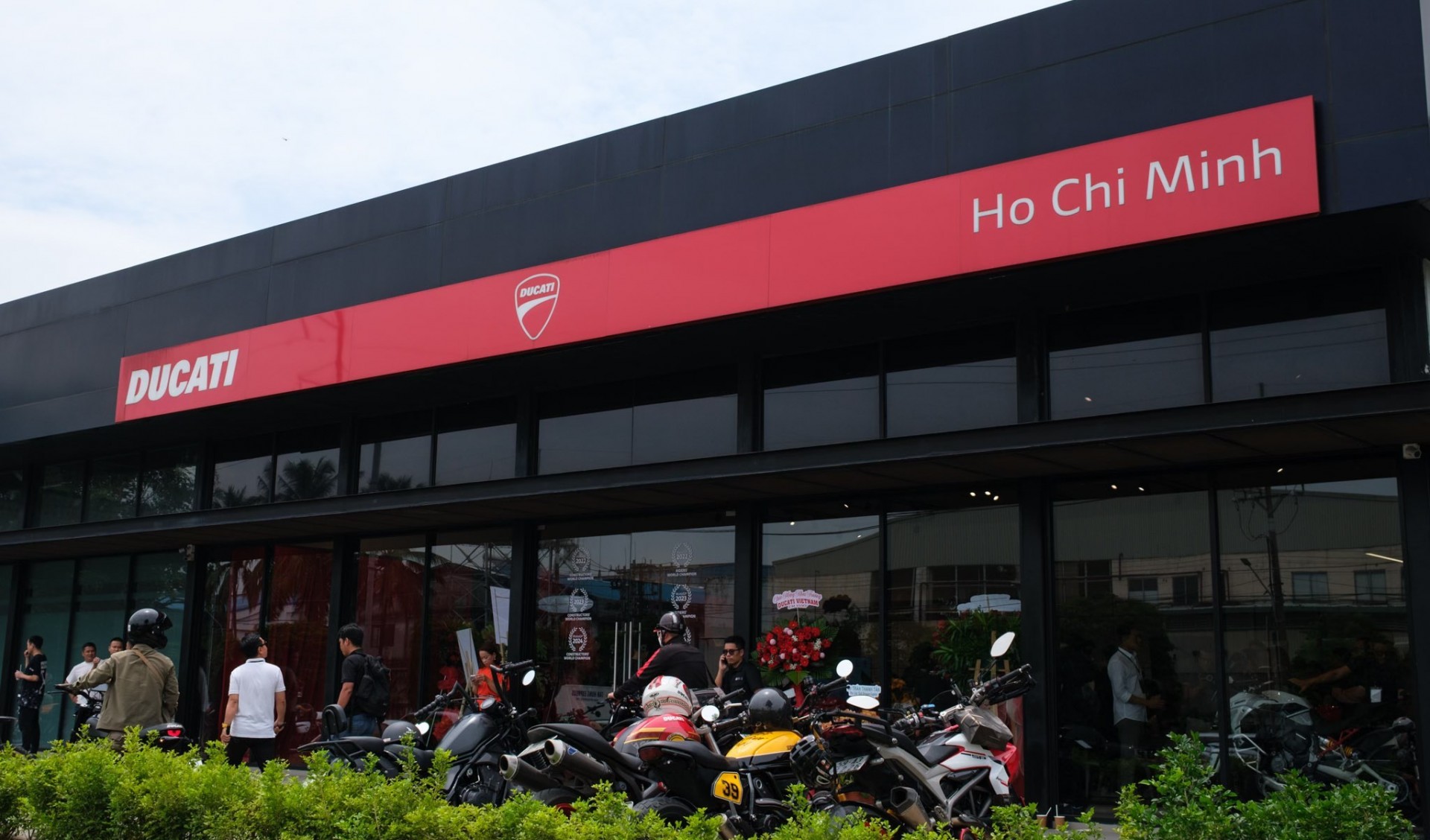 Ducati có nhà phân phối mới tại Việt Nam, giá bán hấp dẫn hơn