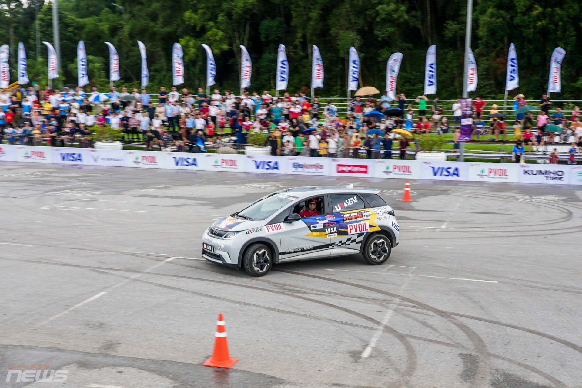 Từ đấu trường F1 đến đường đua Việt