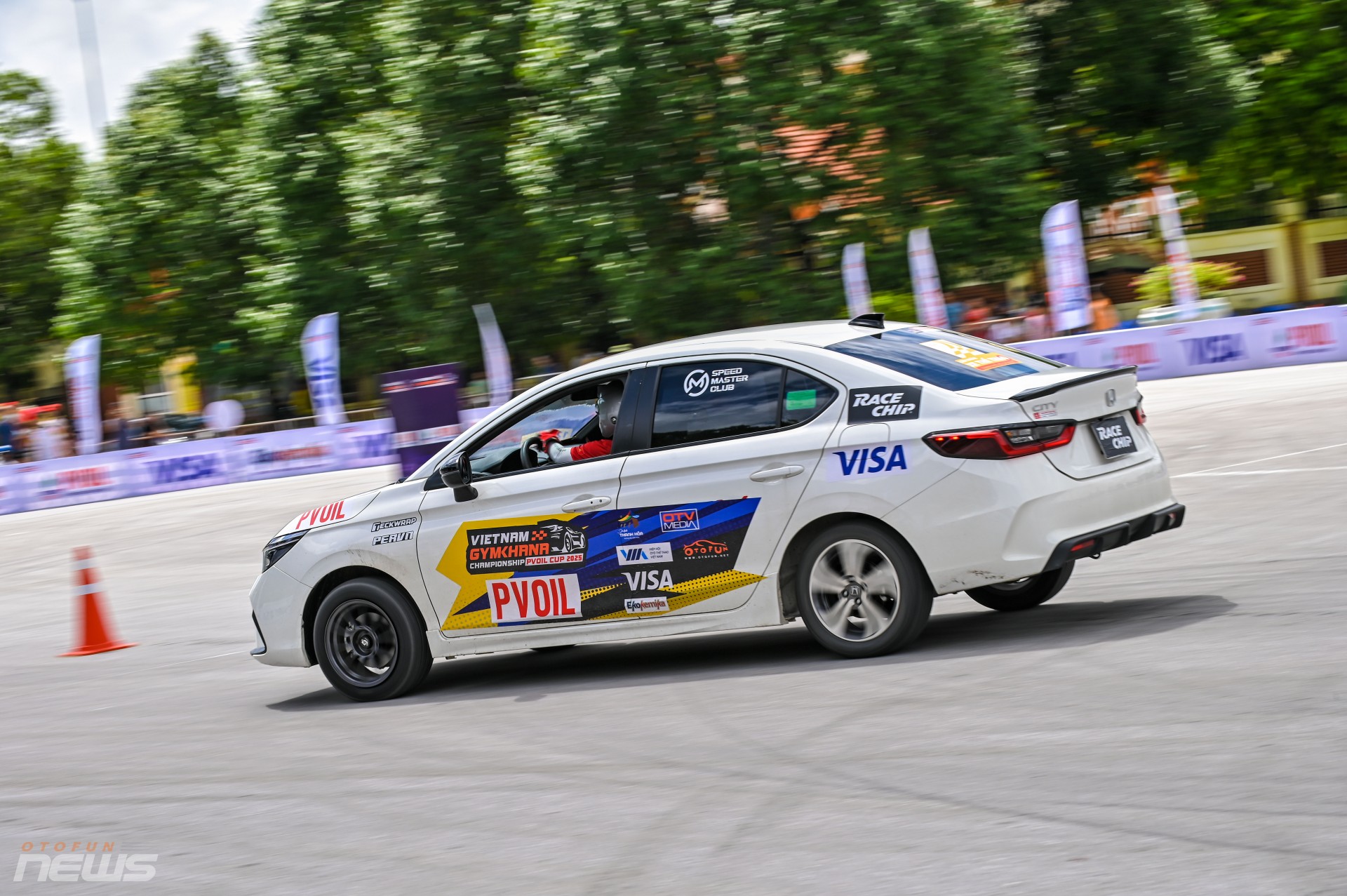 Từ đấu trường F1 đến đường đua Việt