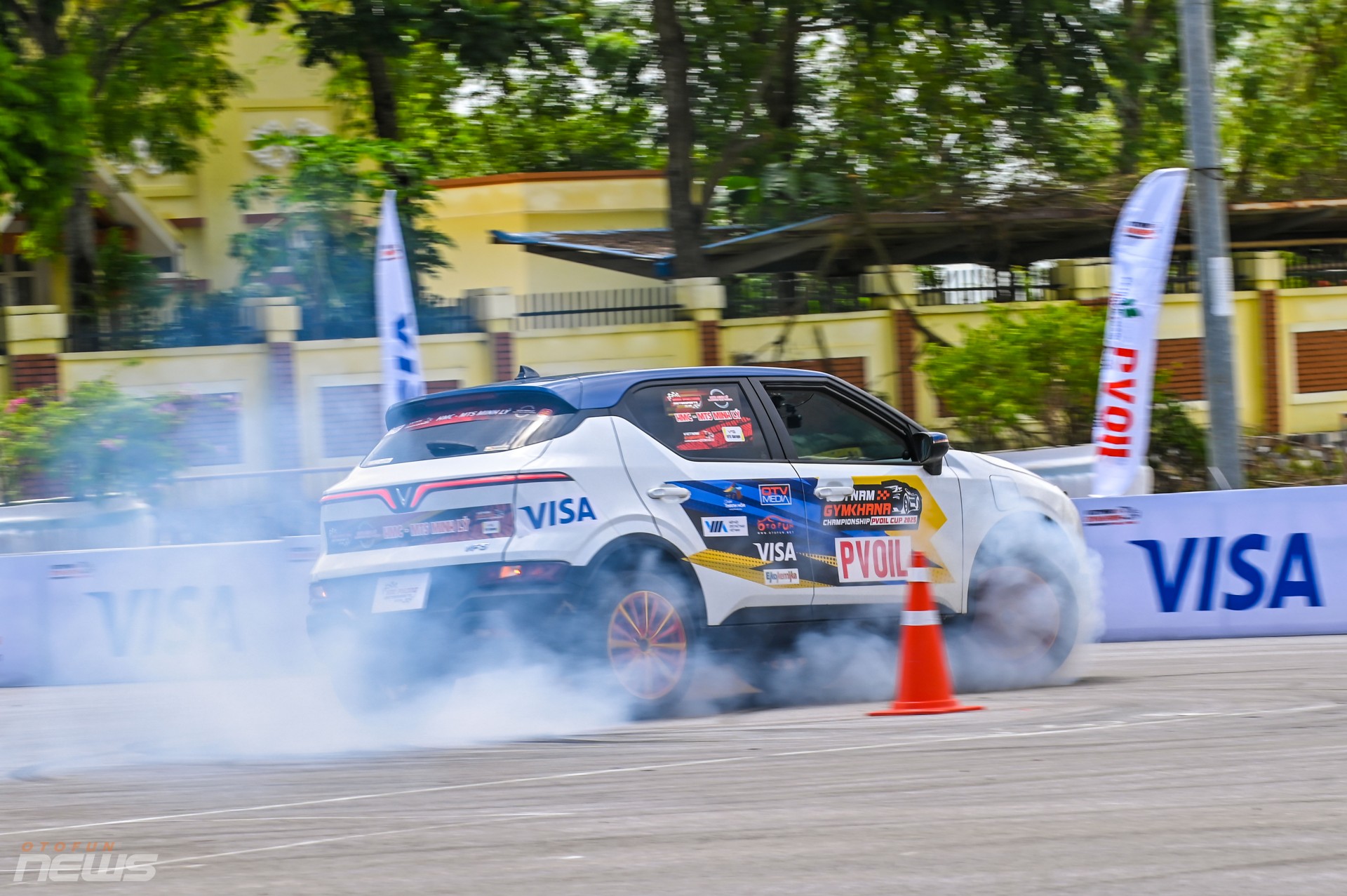 Từ đấu trường F1 đến đường đua Việt