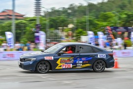 Tay đua vô địch PVOIL VGC 2025 đánh giá Honda Civic e: HEV RS